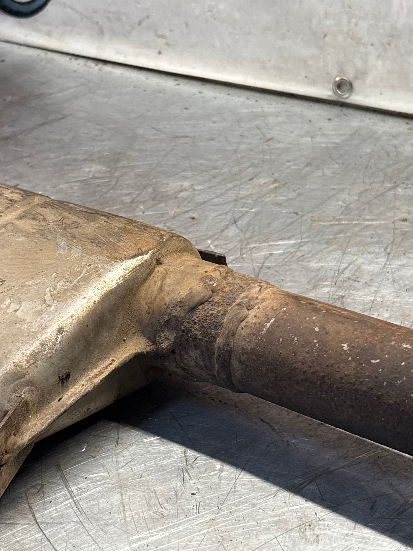 Porsche 928 S4 right middle silencer, used 92811109403