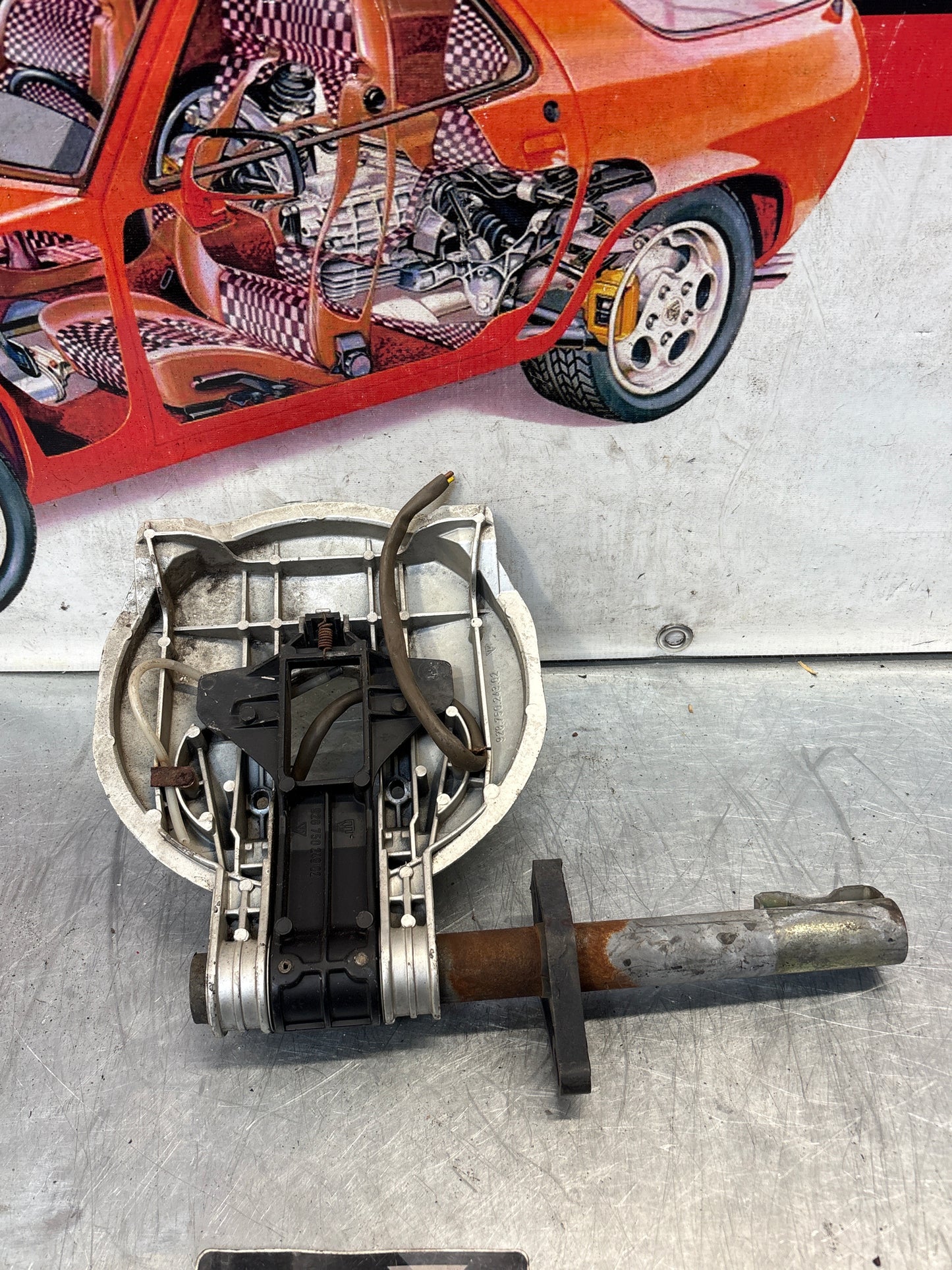 Porsche 928 right headlight swivel frame 92875024902 92875024302 used