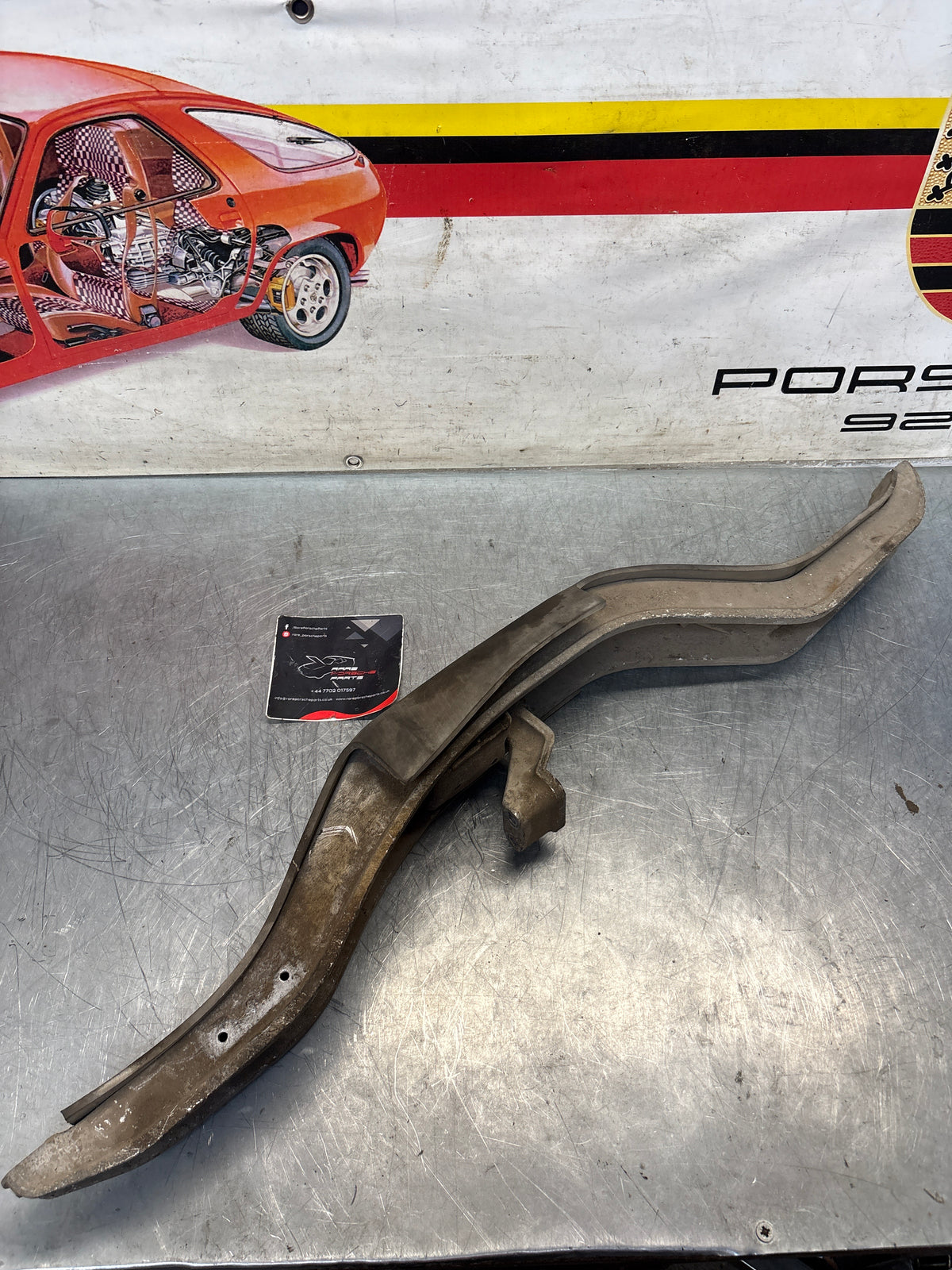 Porsche 968 transmission carrier, used 94437502406
