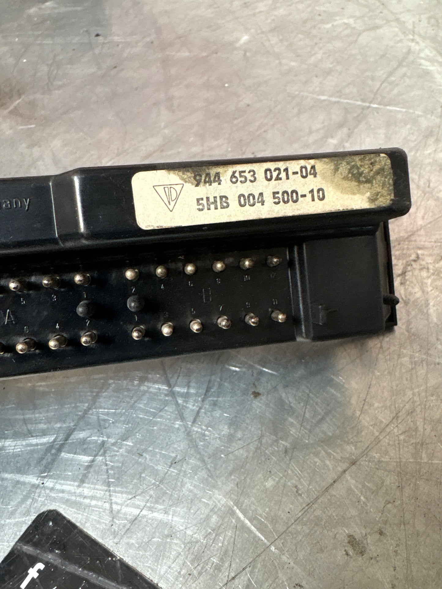 Porsche 944 climate heater control switch unit with air con 86-92 years. 94465302104 used