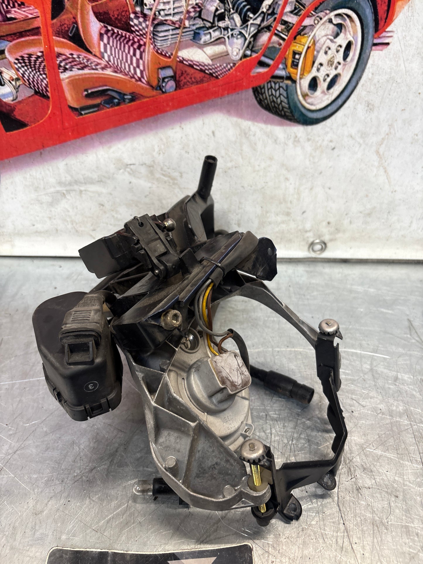 Porsche 968 right headlight swivel frame, for spares or repair 94475057200 / 94475057400 / 94475037800