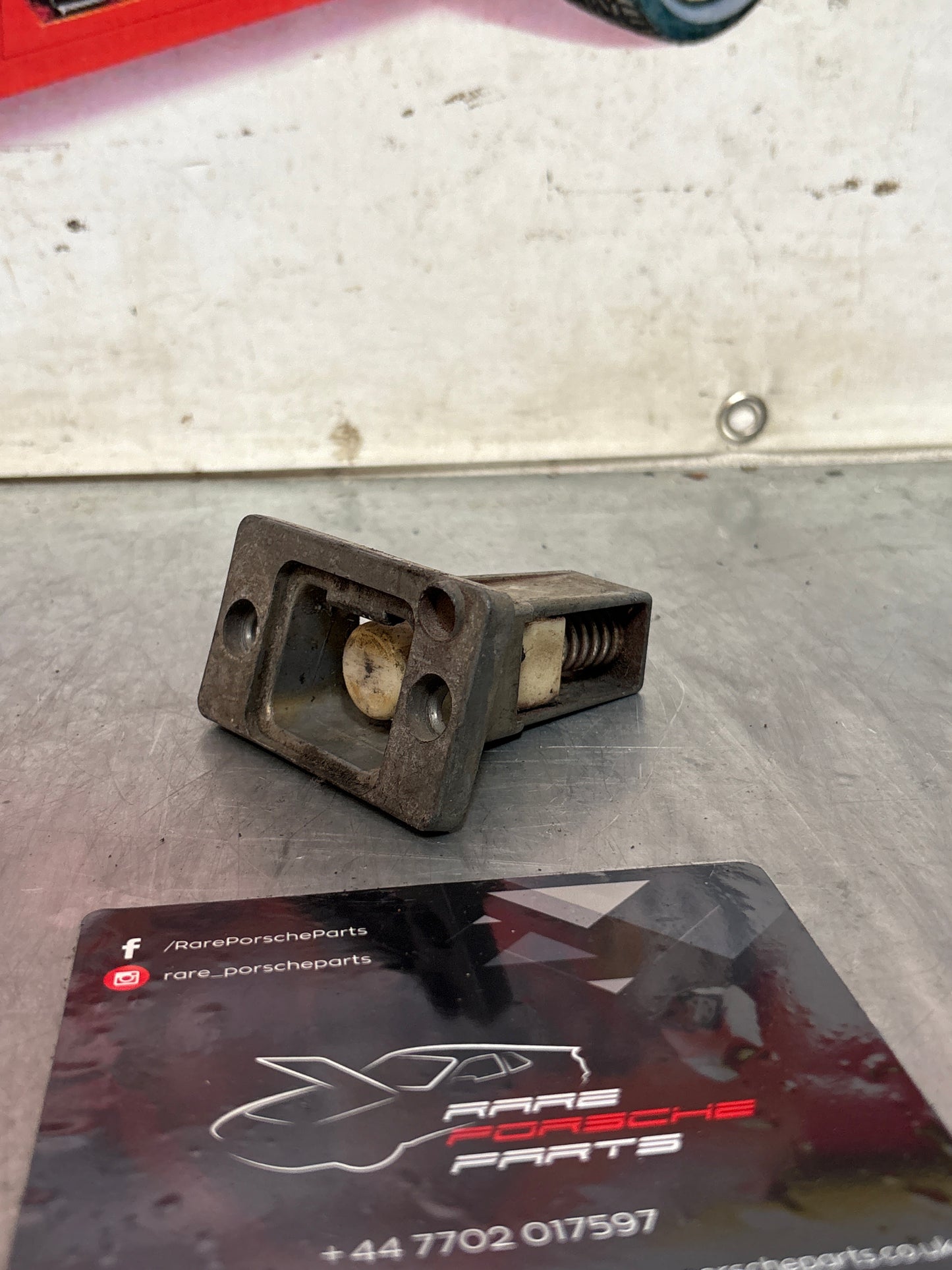 Porsche 928 rear boot lock receiver, 92851205502