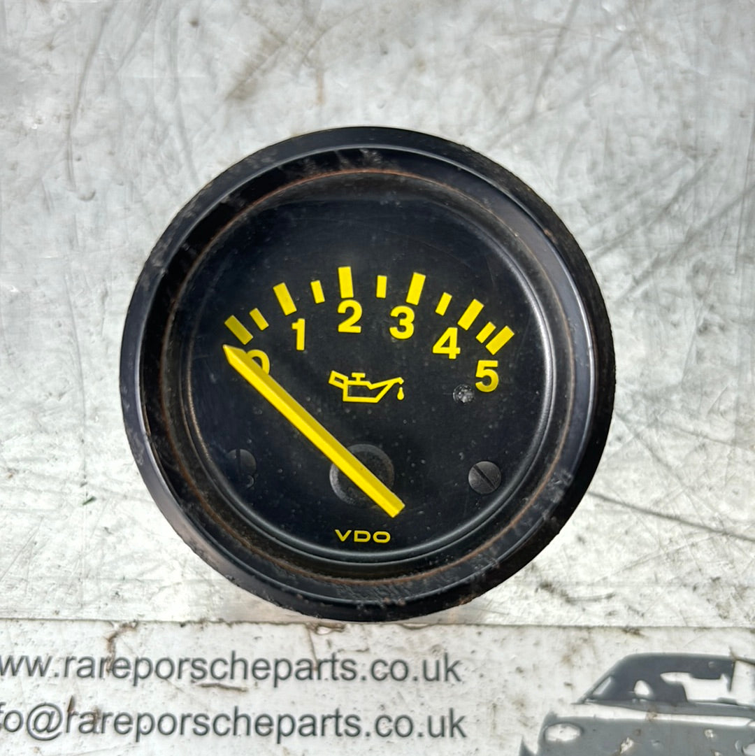 Porsche 944 VDO oil pressure gauge 5 bar used, 94464111700
