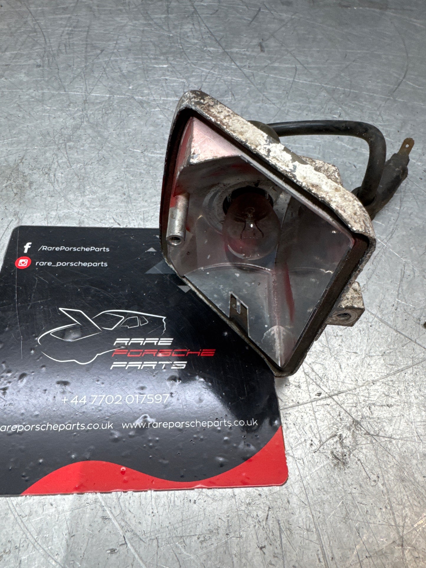 Porsche 928 928S right indicator unit, 928631421010 used, study photos