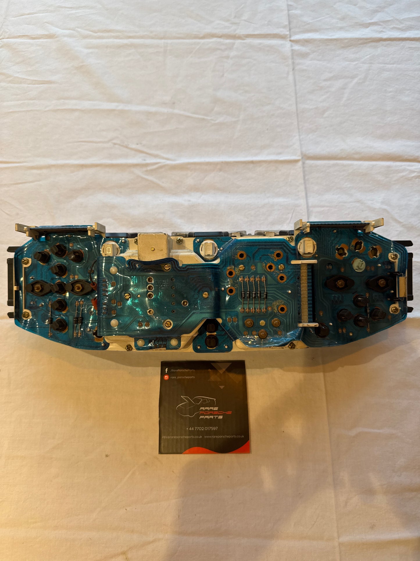 Porsche 944 dash clock binnacle pod speedometer, 94564131106 used 146897 miles plastic screen has some small scratches