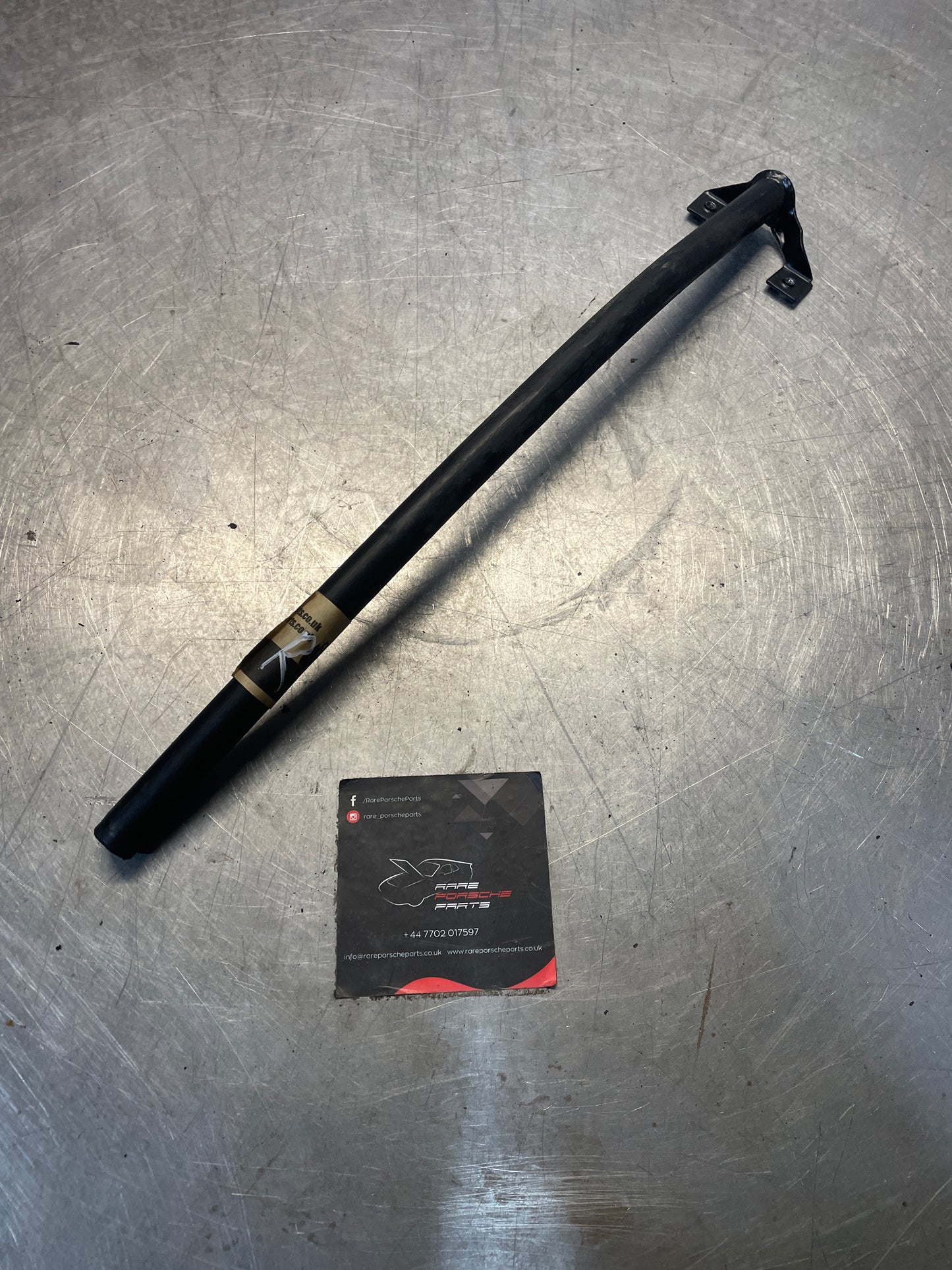 Tubo guida finestrino destro Porsche 928, 92853726402 usato