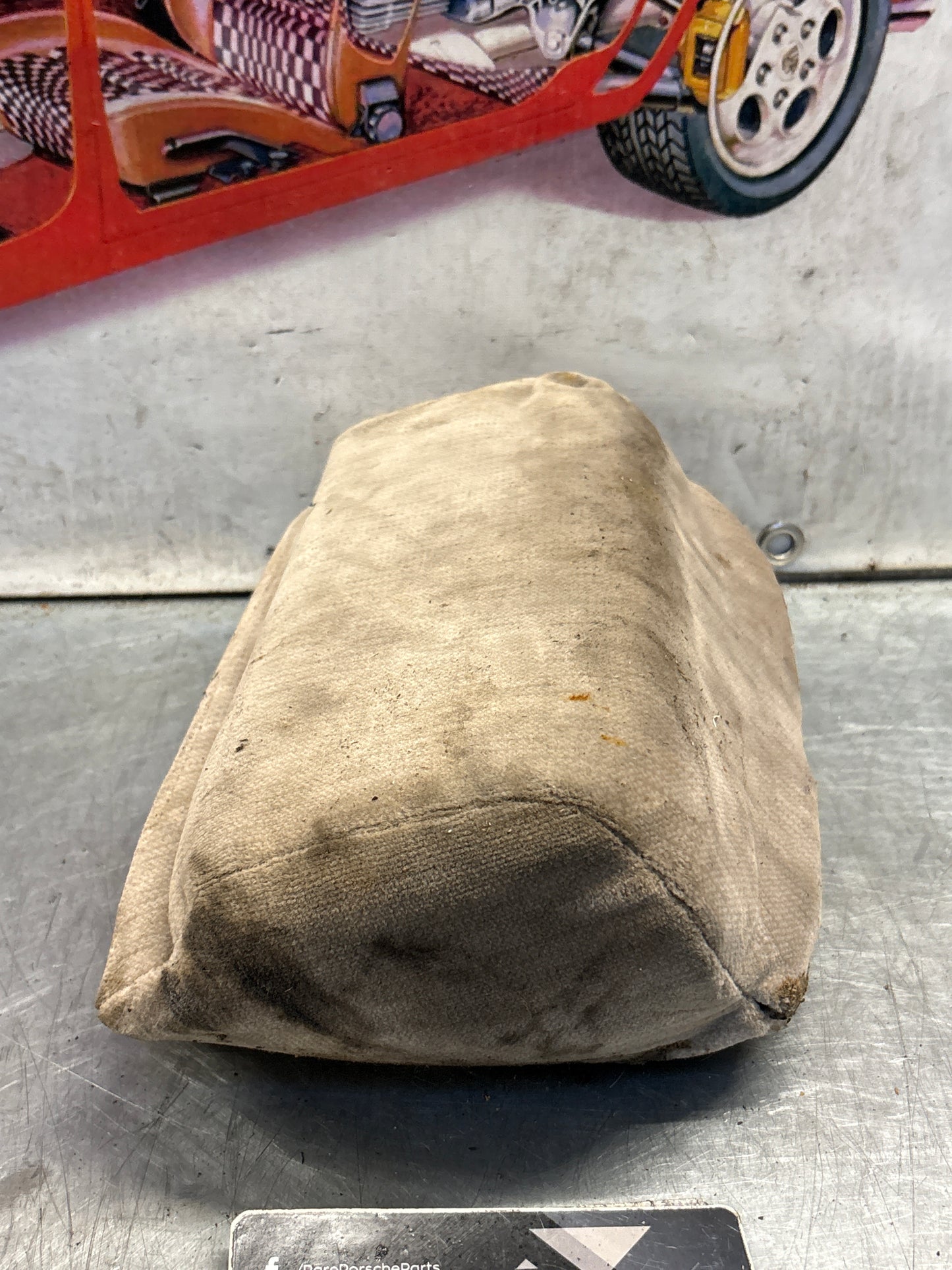 Porsche 928 rear left seat centre cushion,black pinstripe, carpeted, used 92852208751
