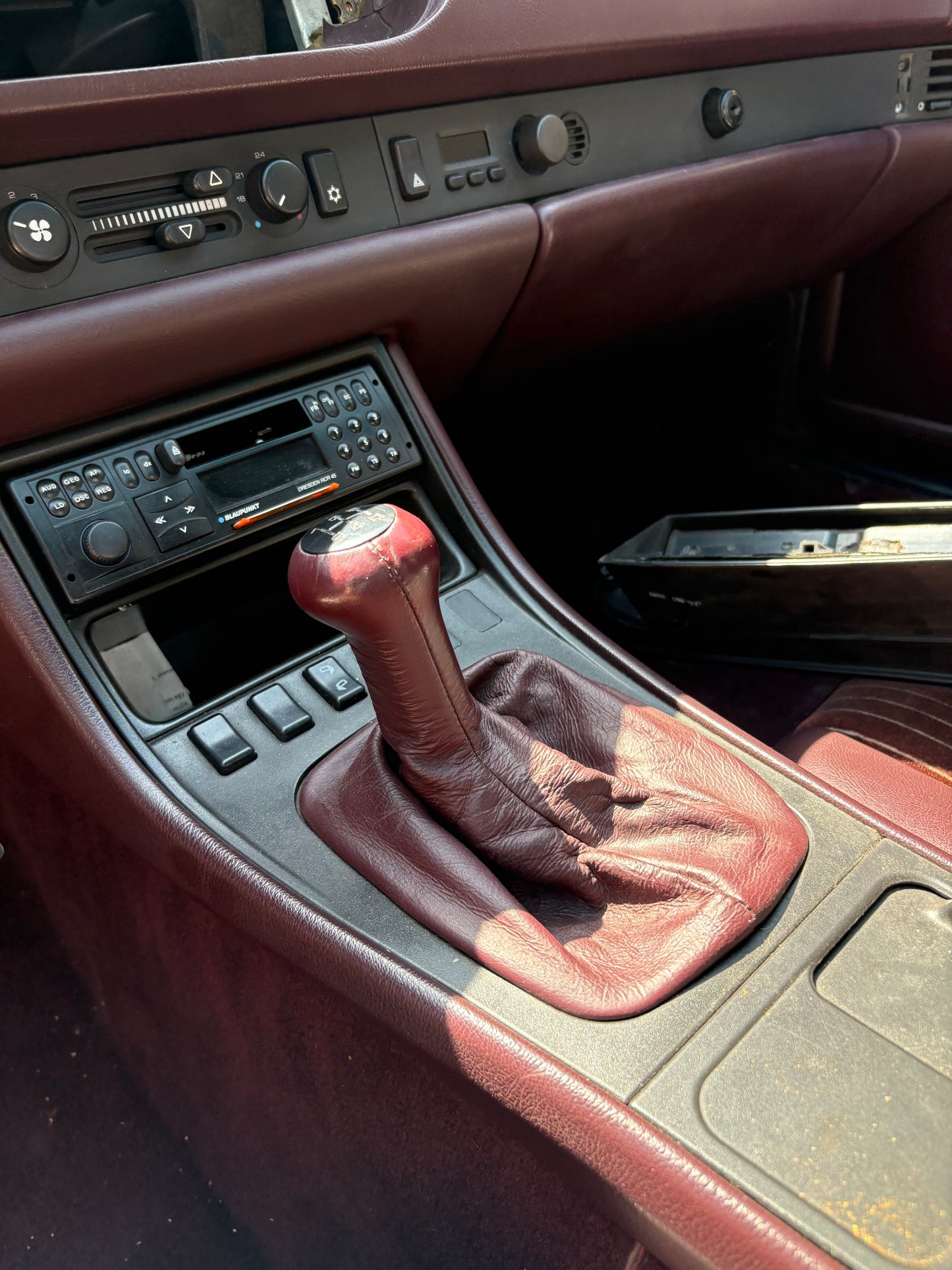 Porsche 944 Turbo/S2 complete Burgundy Interior with Recaro Sport seats, LHD