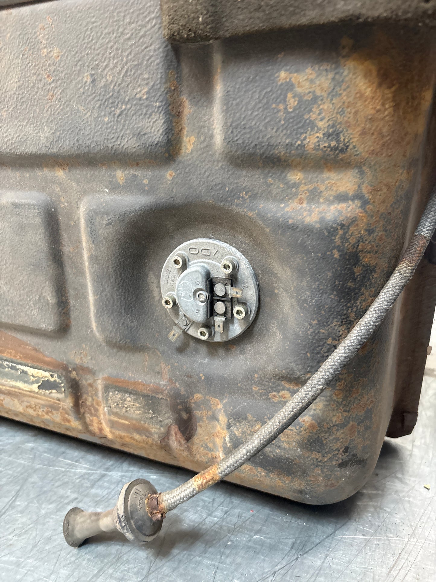 Porsche 924 944 metal fuel tank 477201021F used