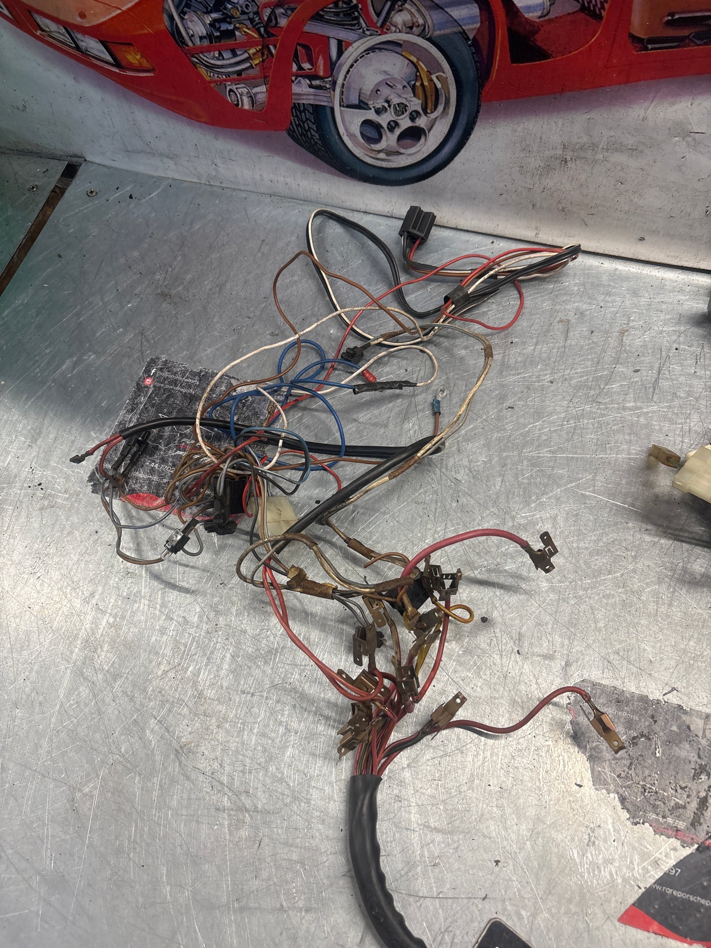 Porsche 924 Turbo / S2 / Carrera GT LHD Engine bay wiring loom without aircon, used 477971071GB