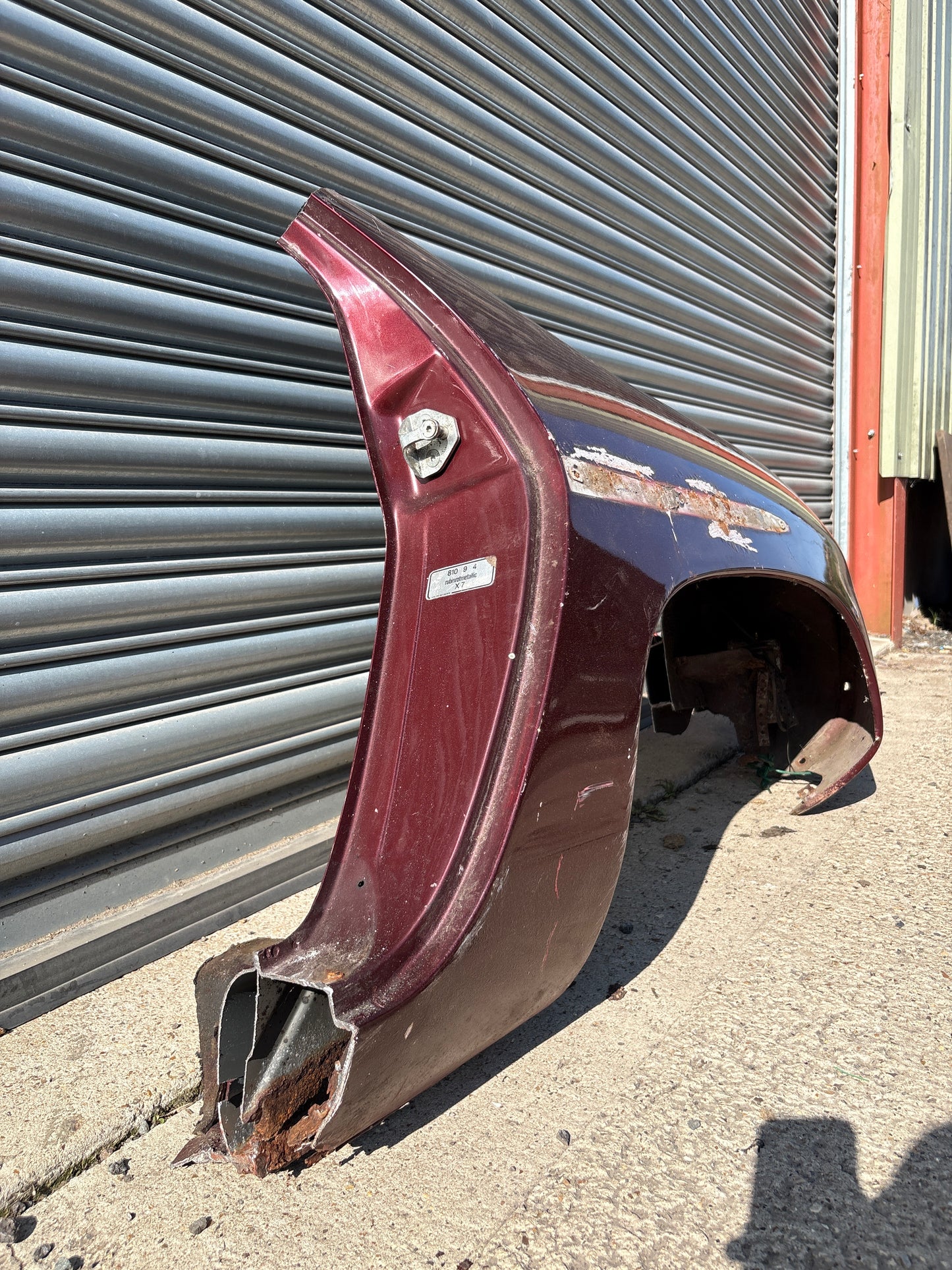 Porsche 928 rear left fender, 92850306219