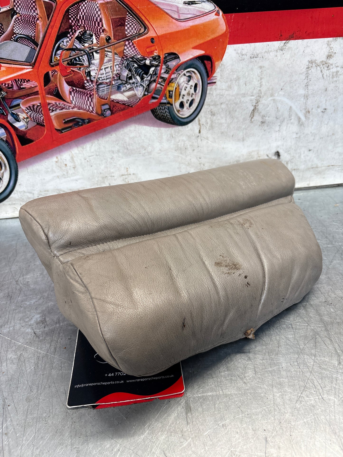 Porsche 928 rear right seat cushion, white, leather, used 92852206051