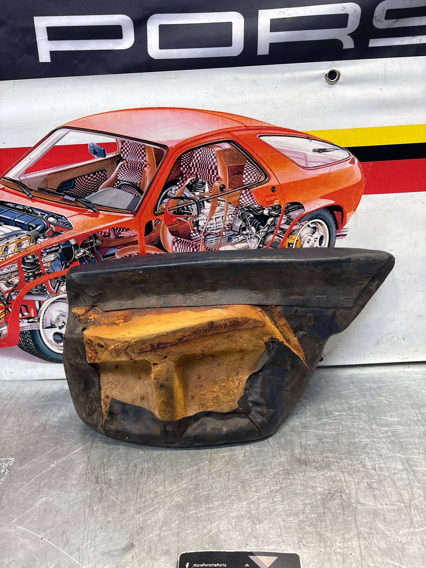 Porsche 928 rear left seat cushion, blue, leather, used 92852205951