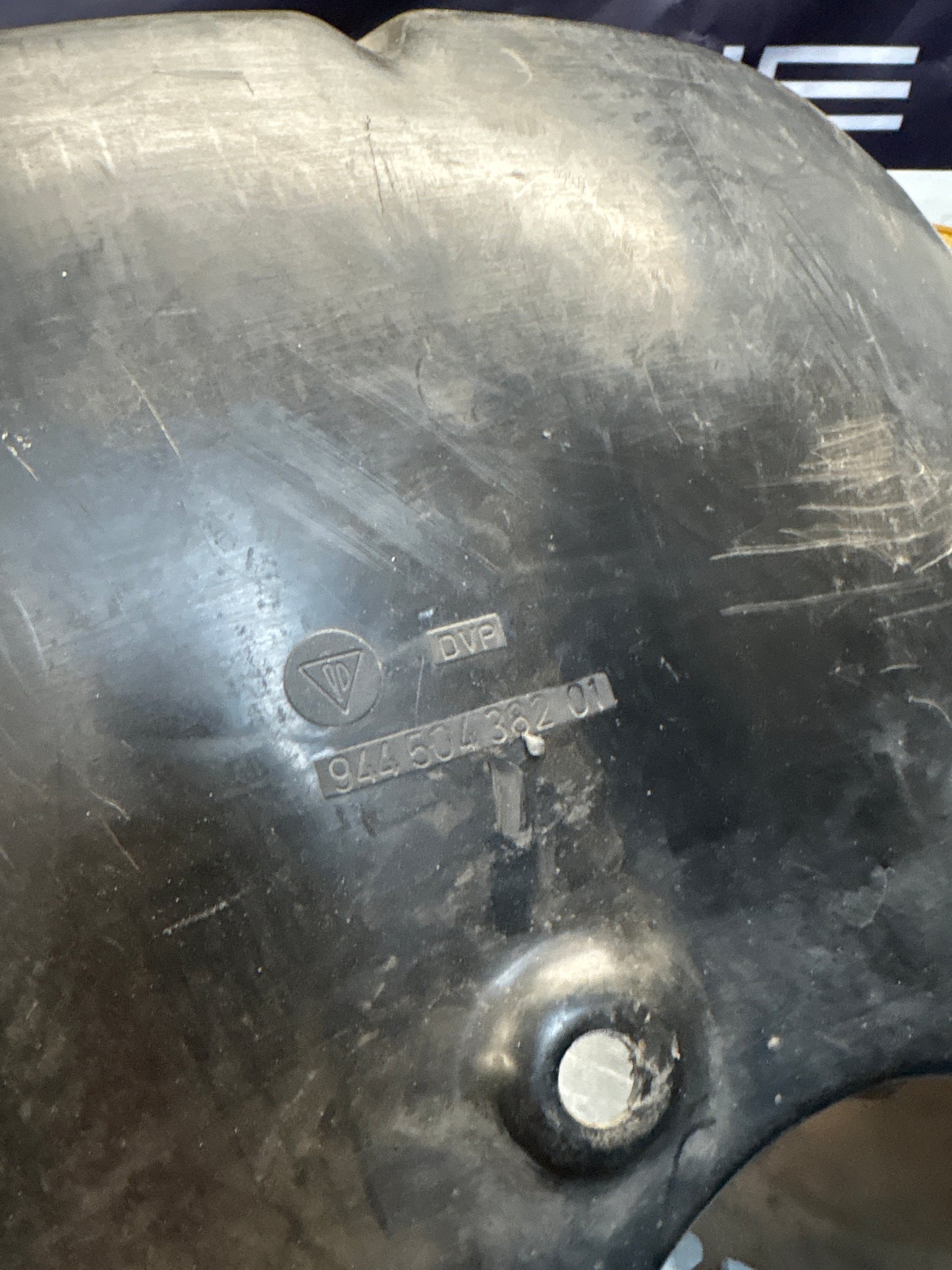 Porsche 944 from 85.5 arch liner Right, 94450438201, used