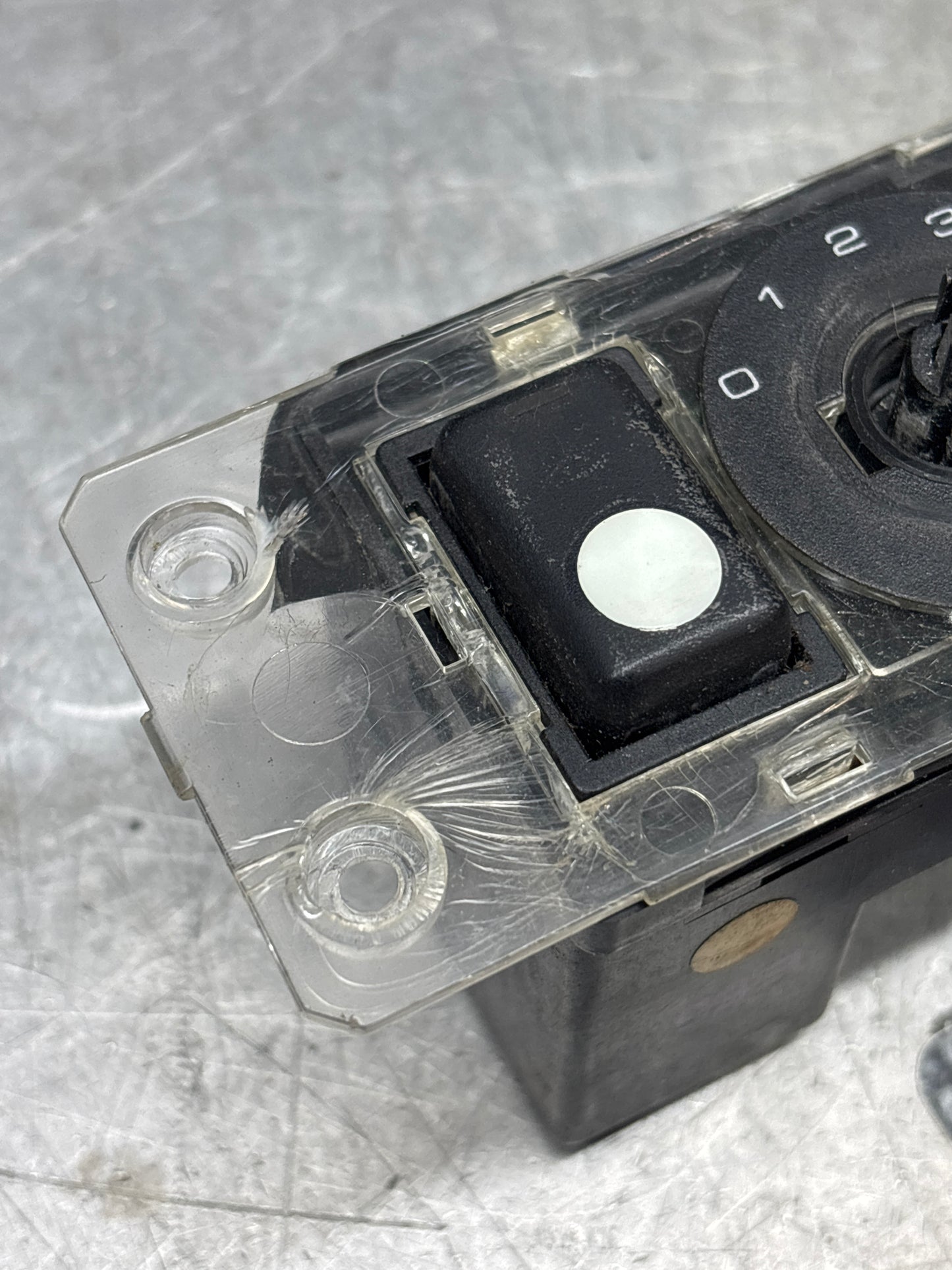 Porsche 944 climate heater control switch unit 85.5-91 years. 94465302103 used, broken plastic