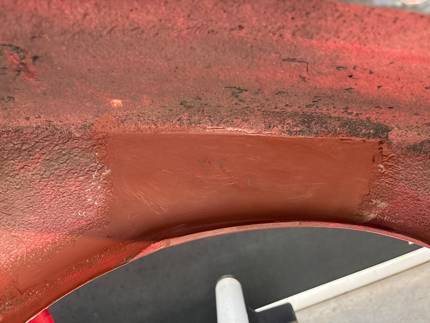 Porsche 944 early left front wing, used 93150302103 no rust, with aerial hole