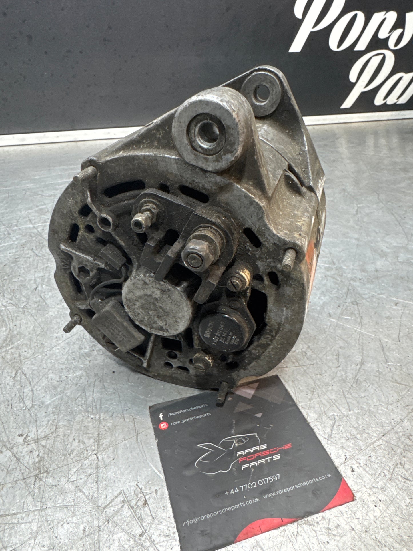 Porsche 944 alternator 1986- 94460301901 / 0120468004, used