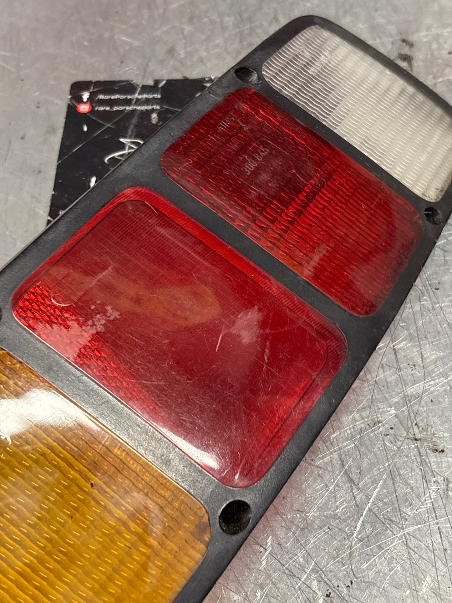 Porsche 928 rear light lens, left 92863140301, used