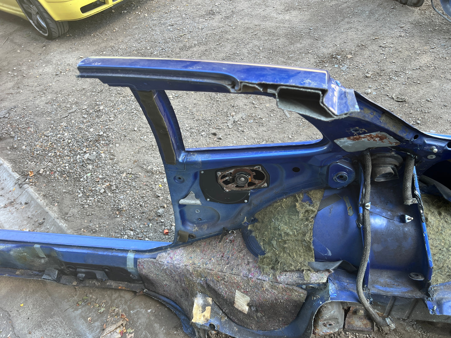 Porsche 944 S2 / Turbo 1991 Right side cut, rear fender with sill 94450390403 94450361200