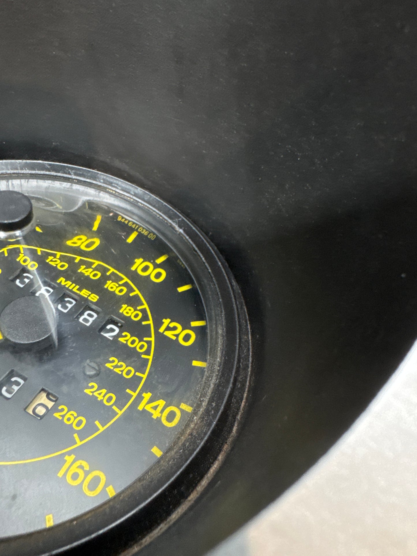 Porsche 944 complete set of instruments , used 38382 miles 94464131000 / 94464103600 / 94464120701