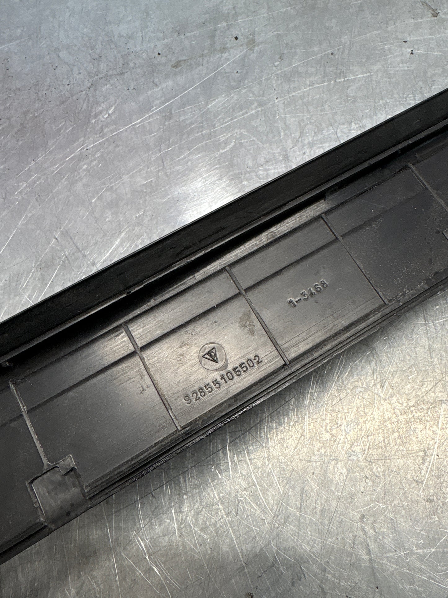 Porsche 928 scuff plate, door sill trim, left, N/S 92855105502 used