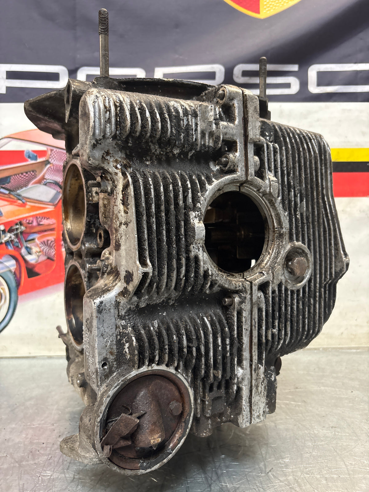 Porsche 914 1.8L engine case, used EC040373