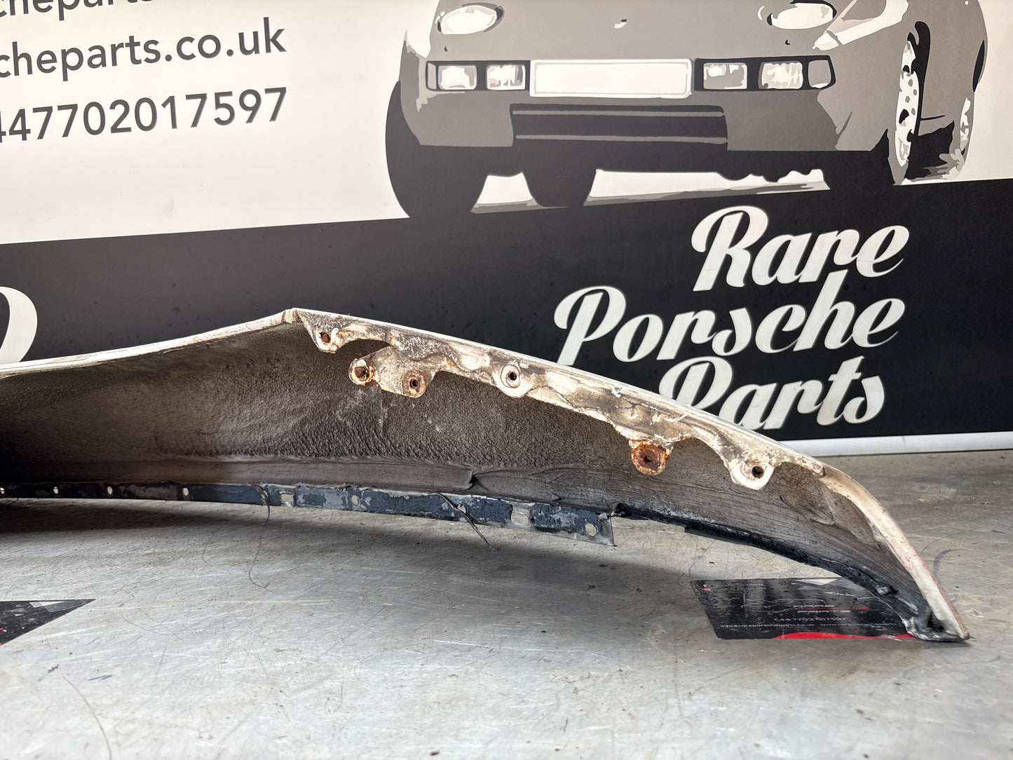 Porsche 944, early front right wing, in need of repair