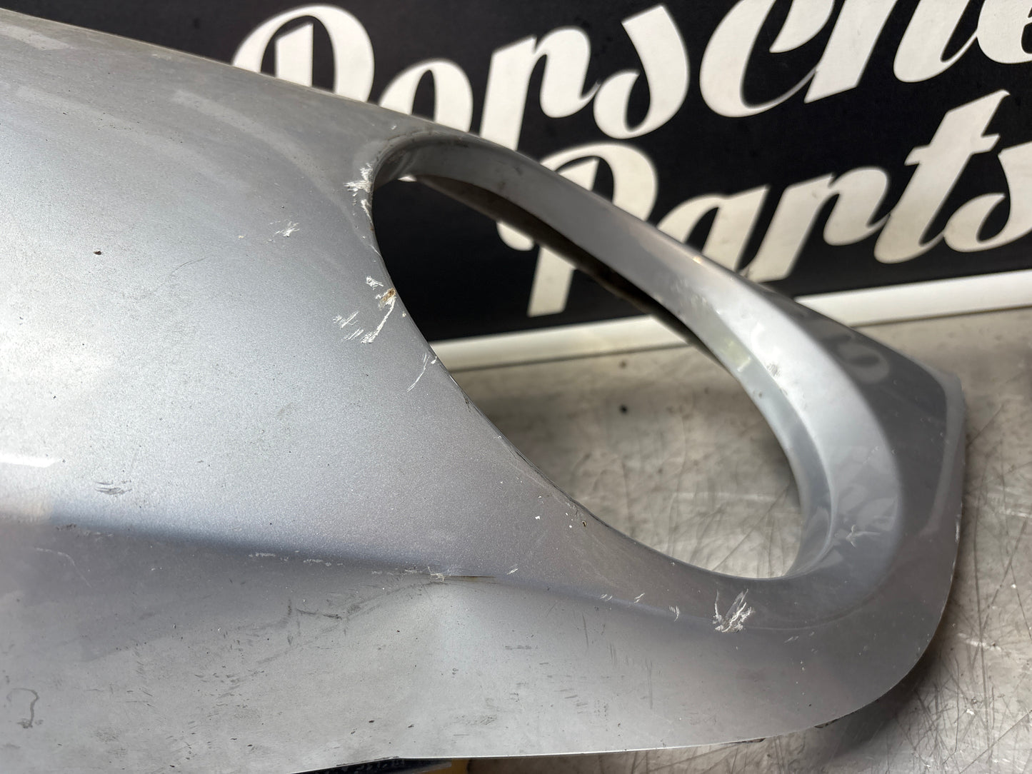 Porsche 968 front right wing, used