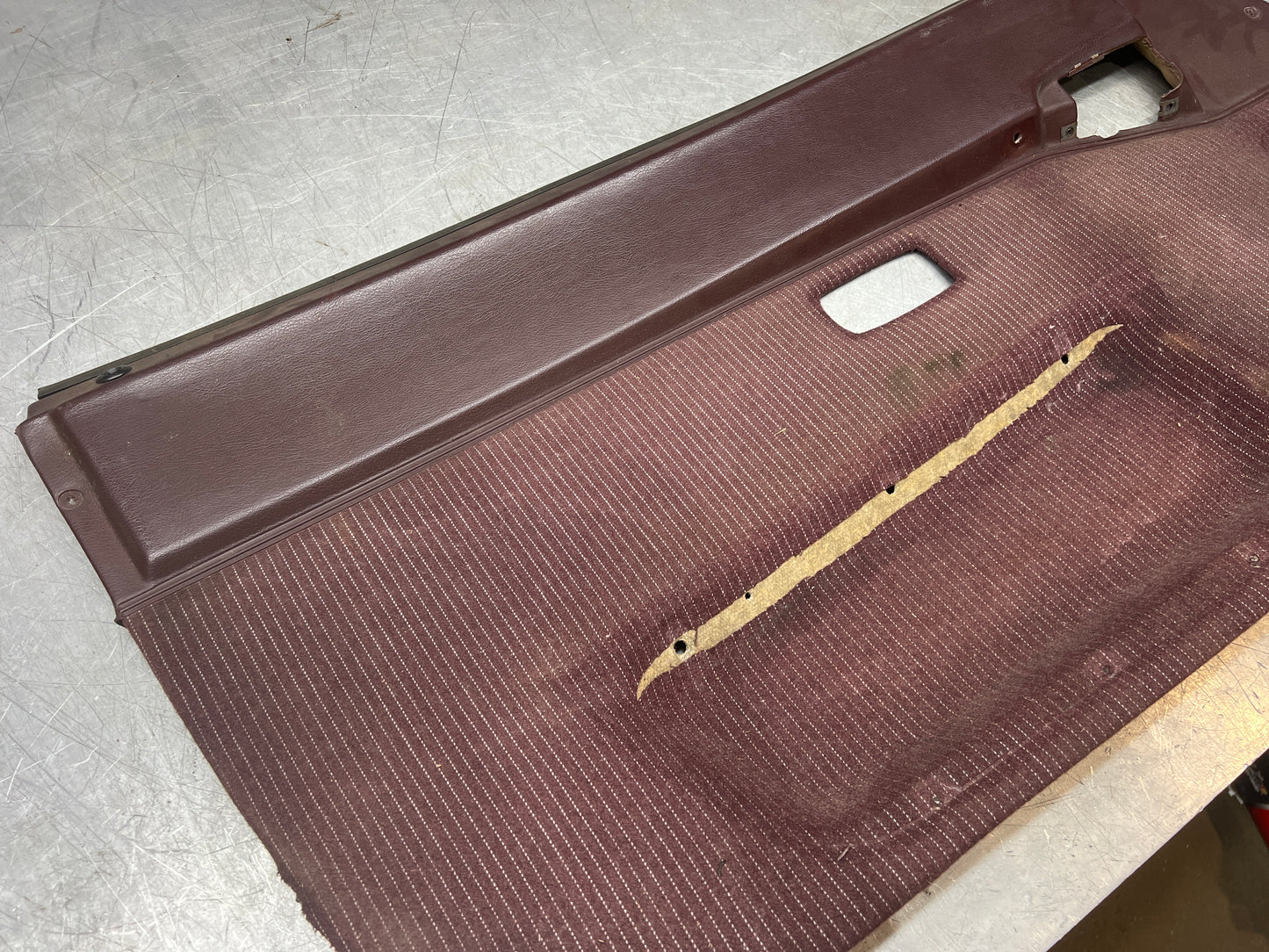 Porsche 944 left burgundy pinstripe door card for late cars from 85.5 944555017