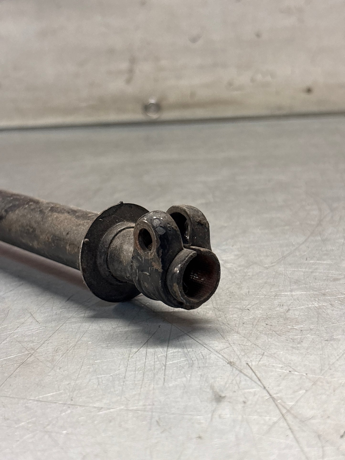Porsche 928 manual gear shift rod, longer verson -1981, used, 92842402801