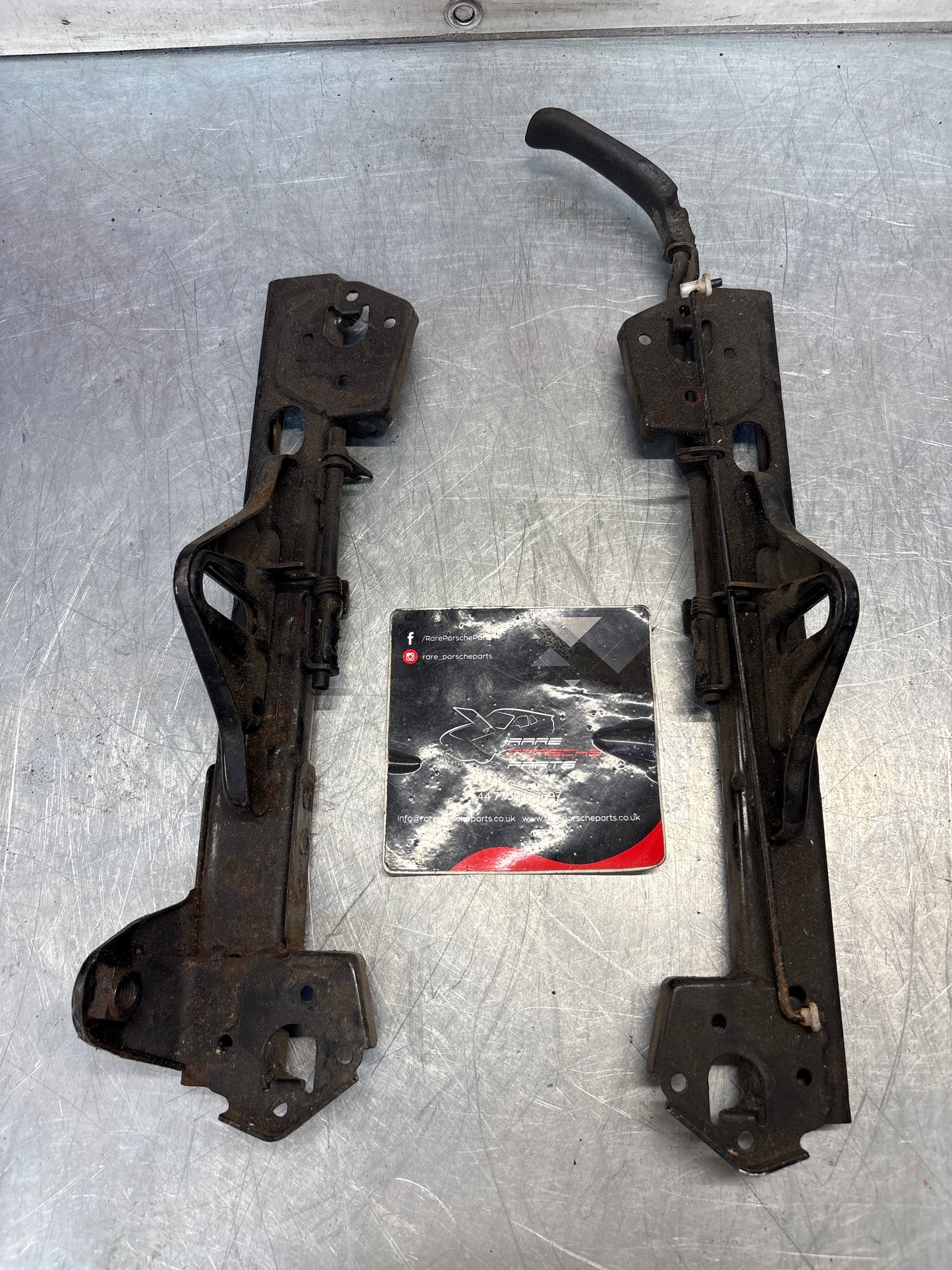 Porsche 944 968 right front electric seat runners, used
