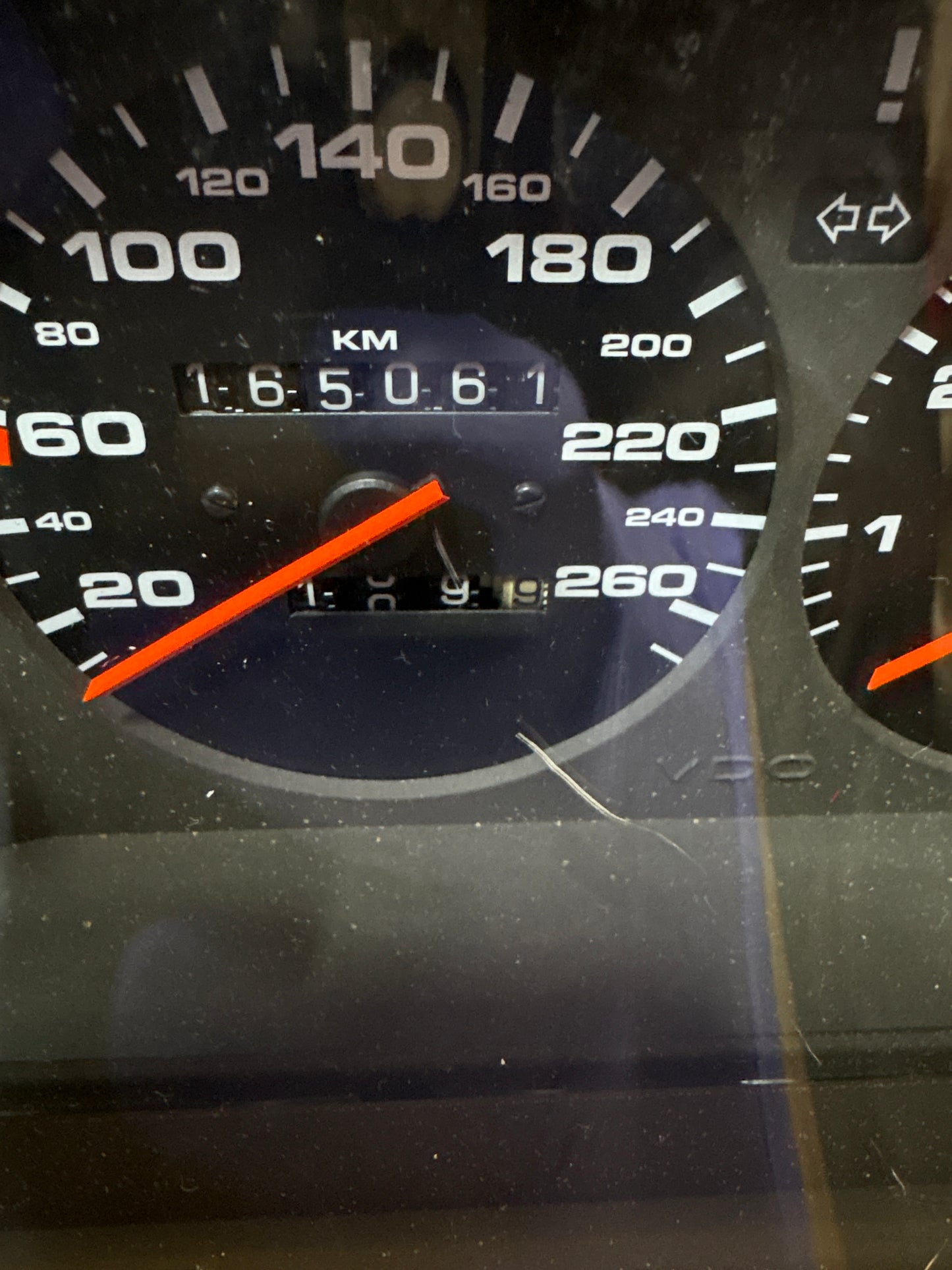 Porsche 944 dash clock binnacle pod speedometer, 94464131136 used  165061 km plastic screen has some small scratches