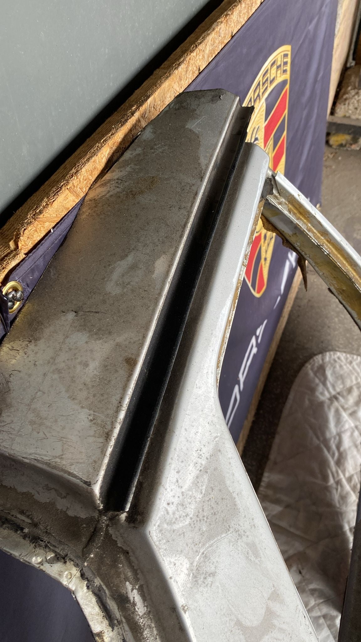 Porsche 924 Right sill / fender section, 477809602B cut
