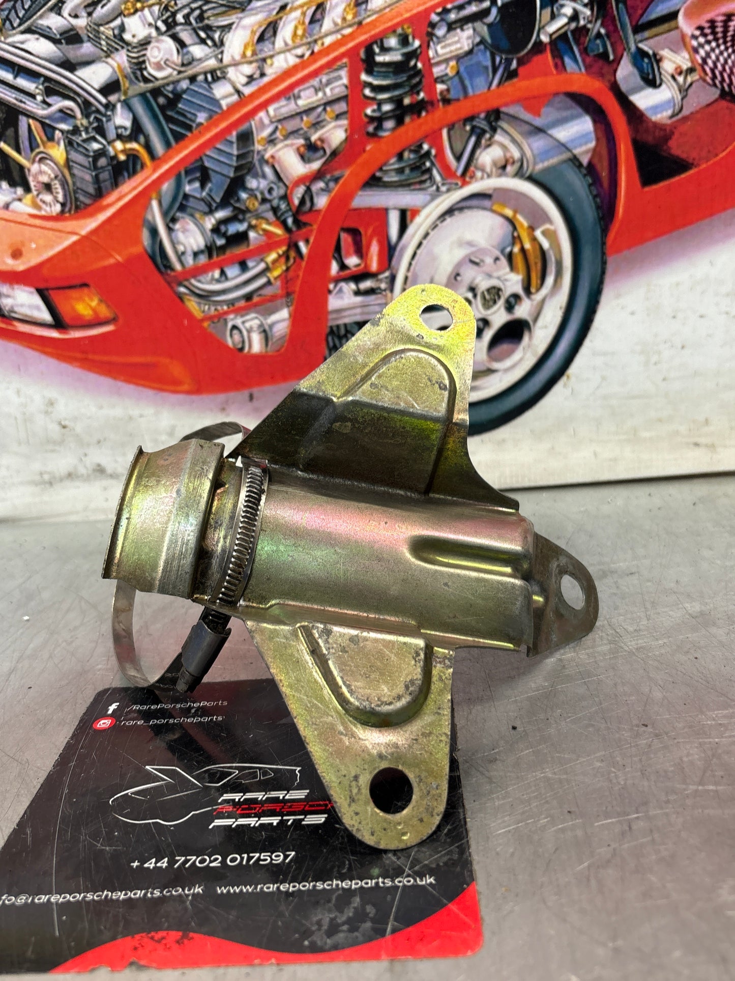 Porsche 928 78-84 power steering reservoir bracket, used 92834733300