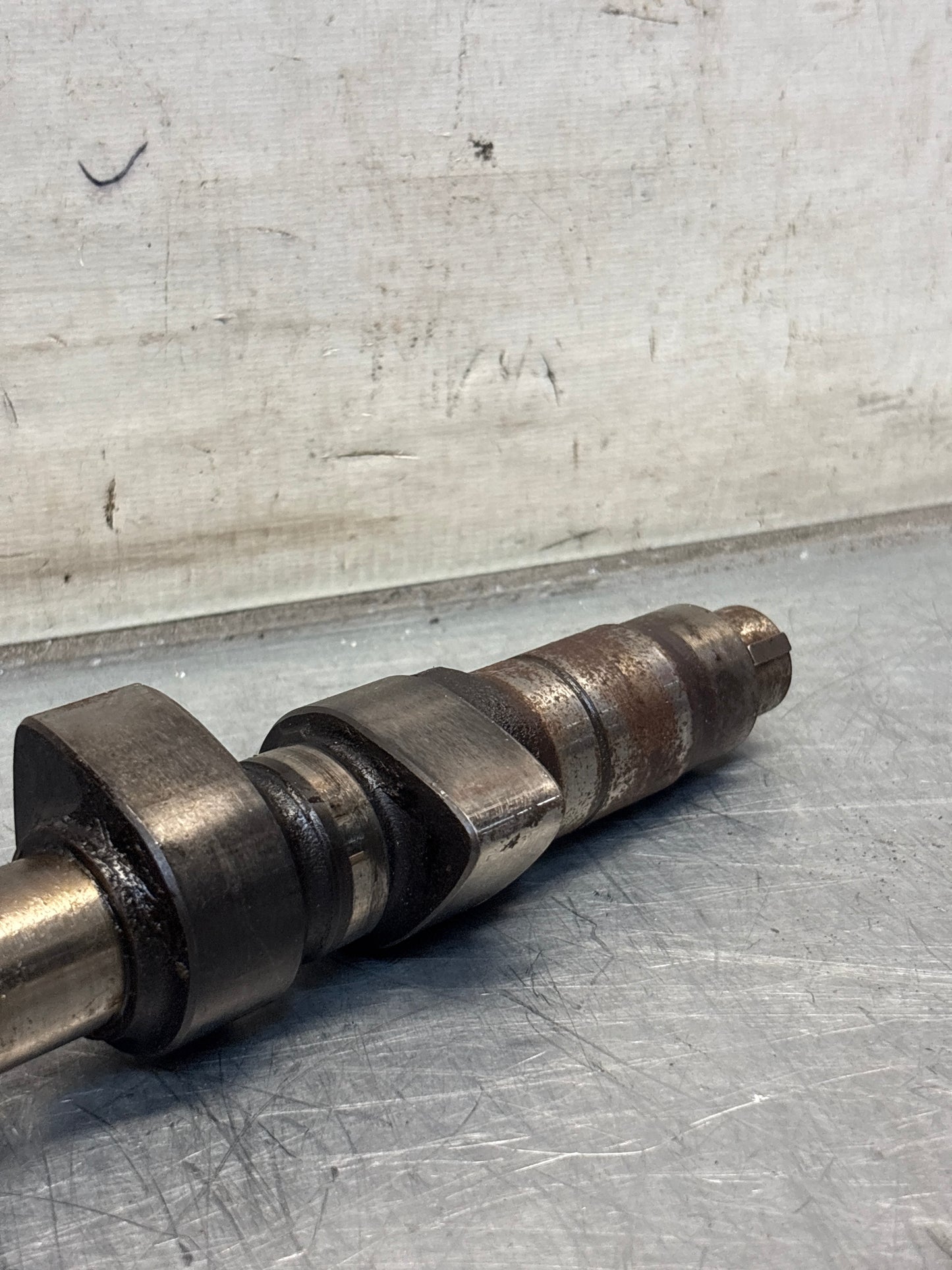 Porsche 924 / 924 Turbo camshaft 046109021 used