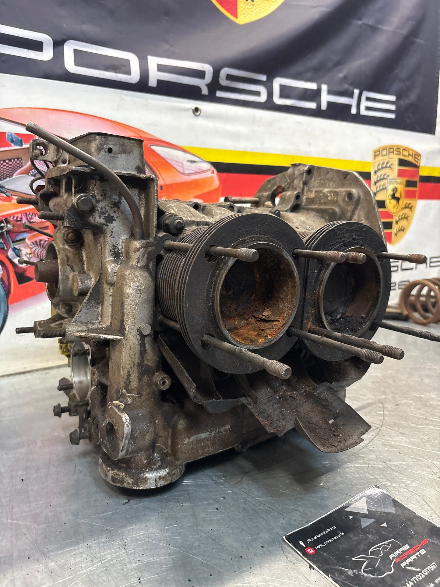 Porsche 914 1.7 engine with cylinder heads, pistons and crankshaft, spares or repair EA076922
