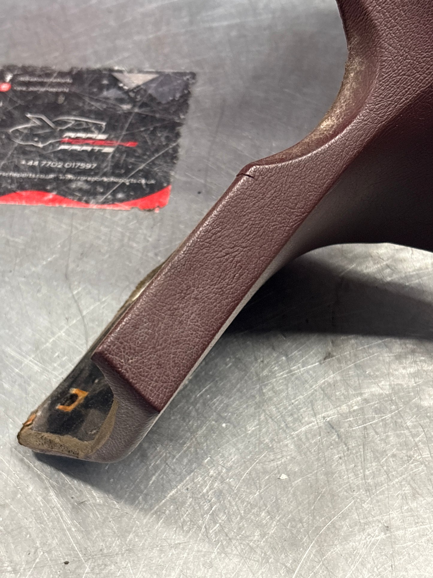 Porsche 928 Center console, used 92855206304 burgundy