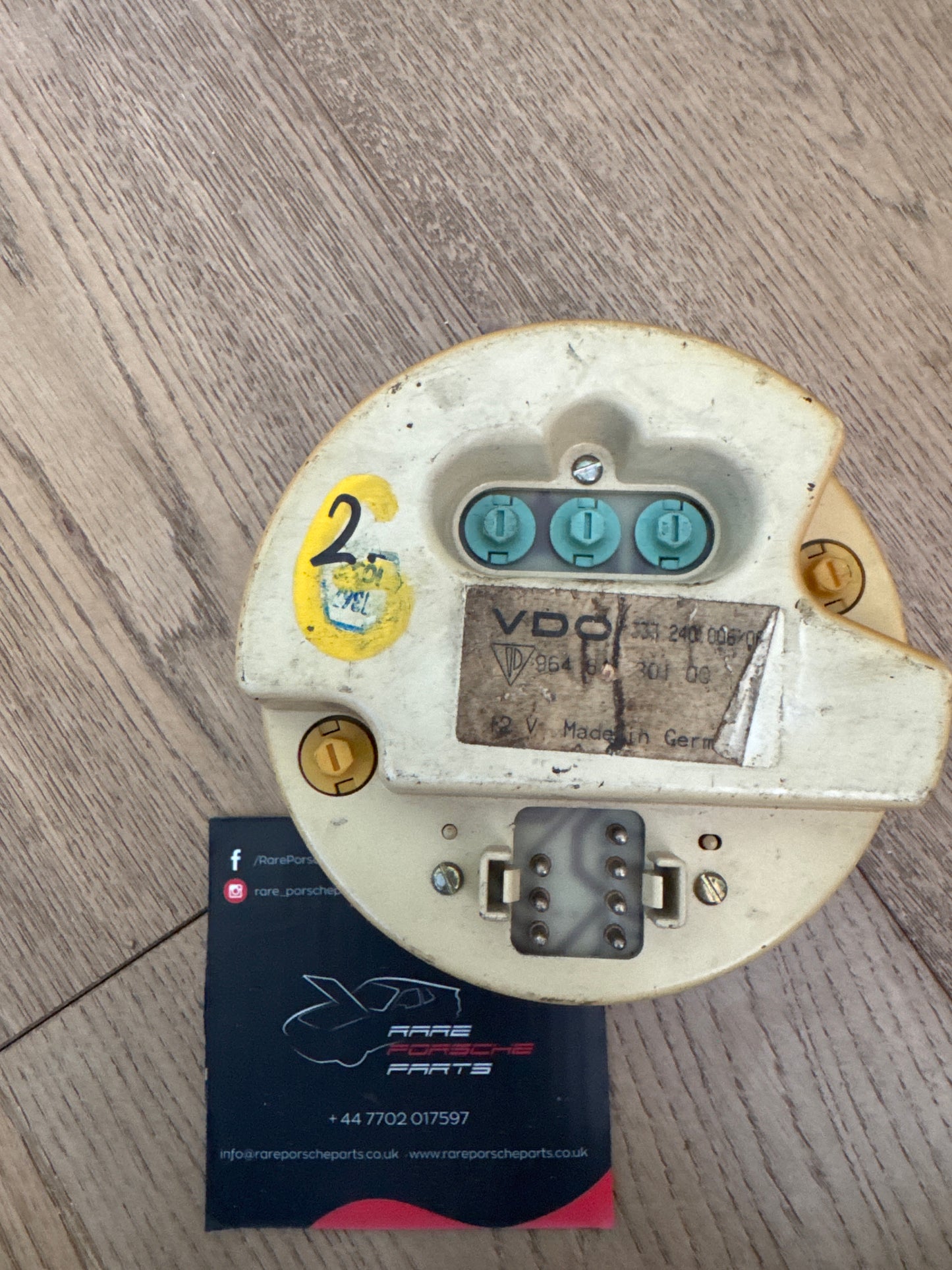 Porsche 964 tachometer 96464130100 used