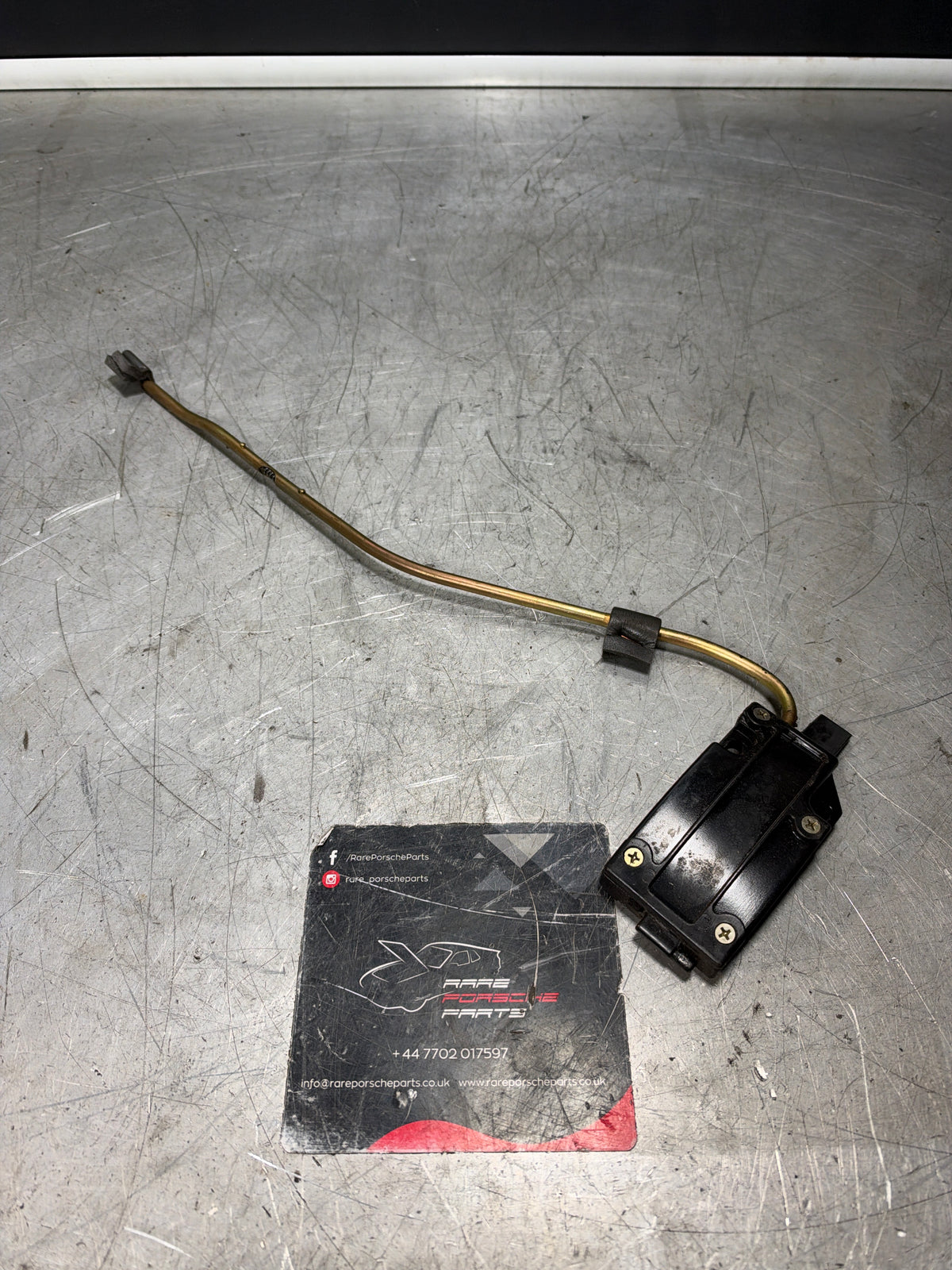 Porsche 924 944 early targa, sunroof lift mechanism left side N/S, Used, -85.5 94456494101 / 94456494100