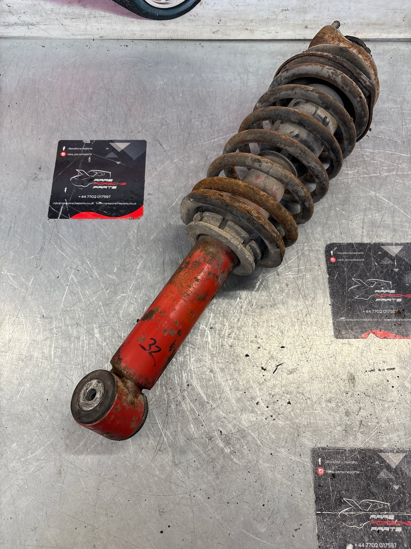 Porsche 928 Front shock absorber, used 92834305509