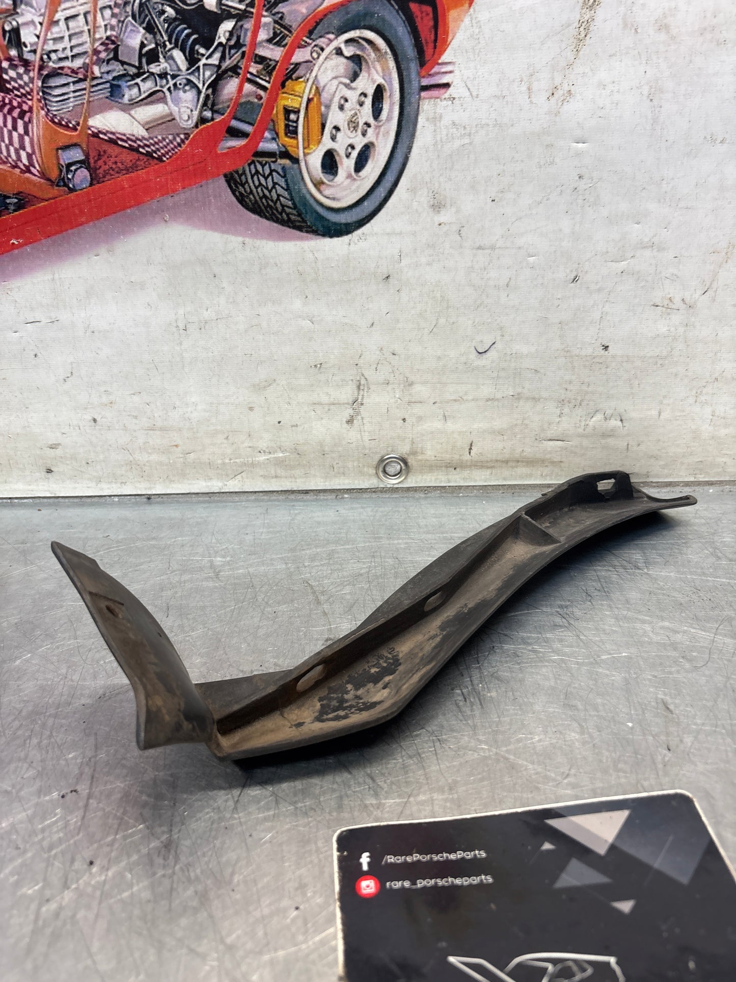 Porsche 944 Turbo/S2 front left sill cover 95155919300