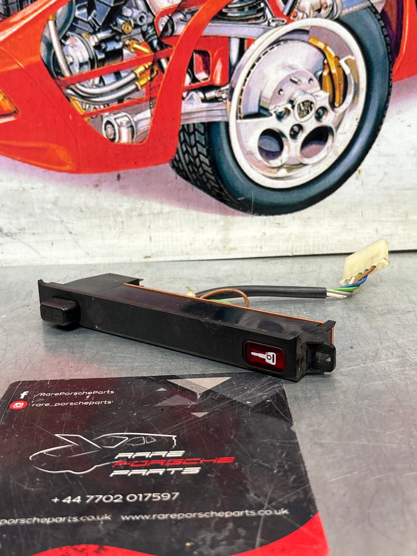 Porsche 928 front center dash panel, used 92864160922