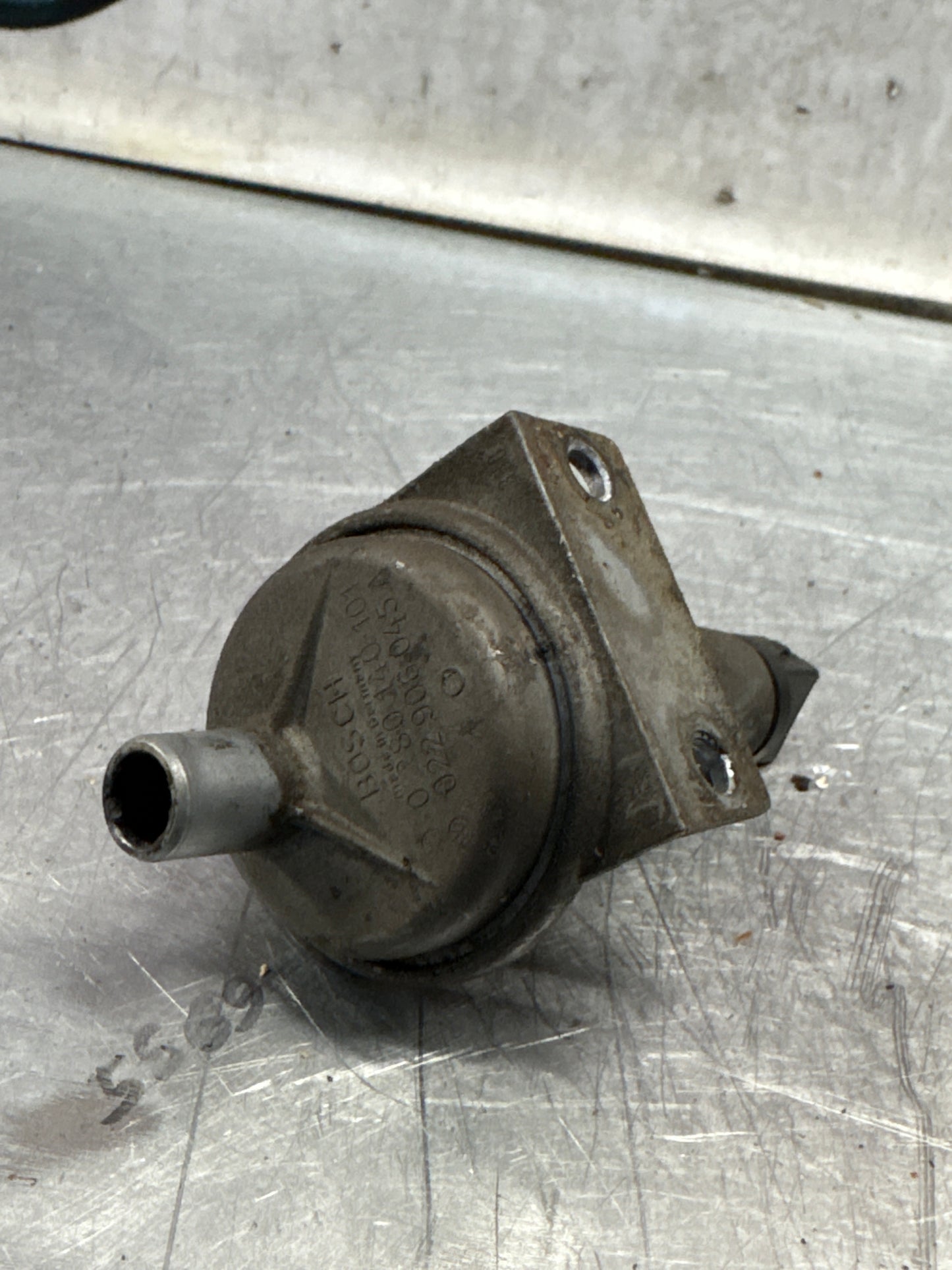 Porsche 924 Auxiliary Air Valve AAV, used, 0280140101
