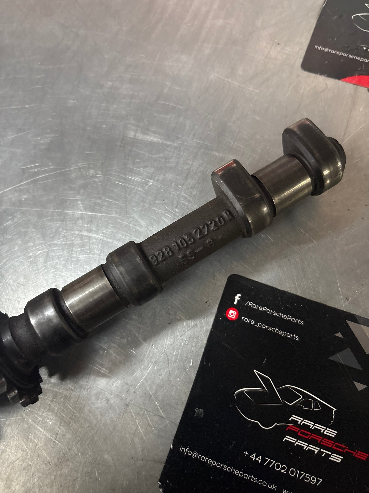 Porsche 928 camshaft, used 9281052720R