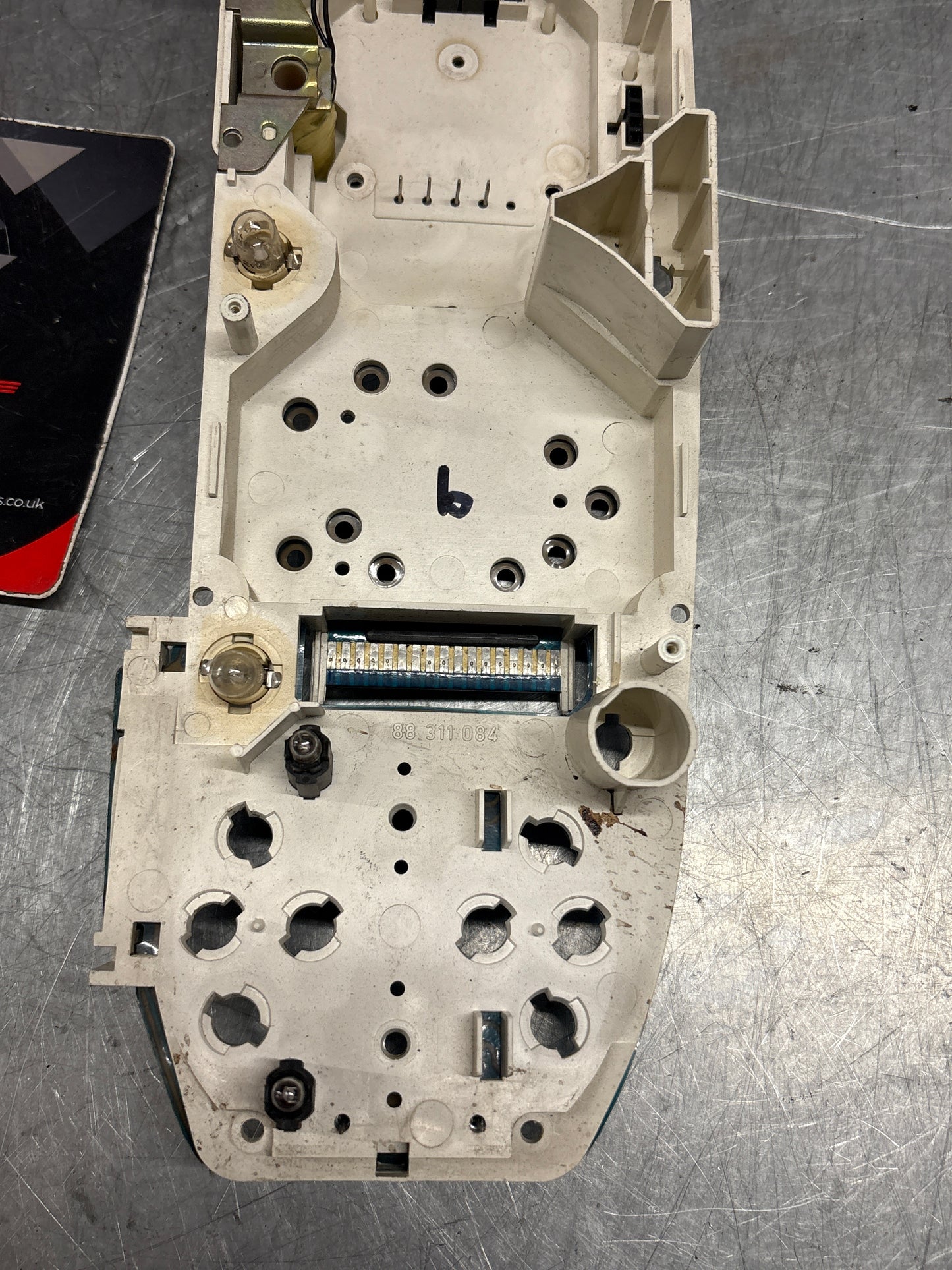 Porsche 928 instrument cluster circiut board, used VDO number: X15-1208034 / 88 481 487