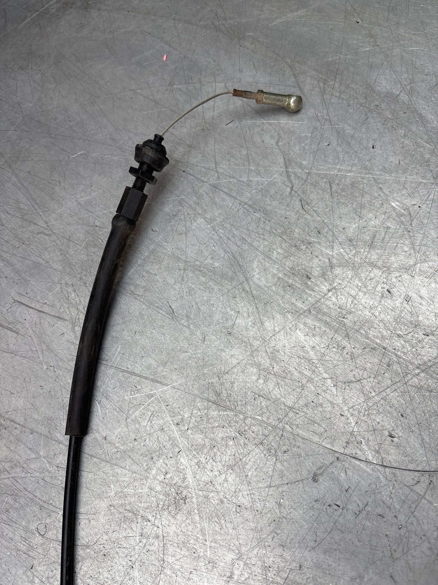 Porsche 928 RHD accelerator cable with tube 1978-82, used 92742302305