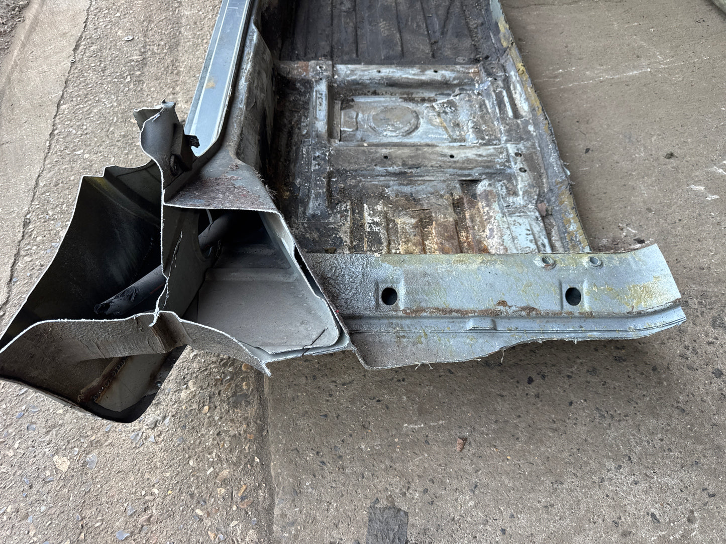 Porsche 944 S2 floor pan left  side 94450150100 spares or repair RHD