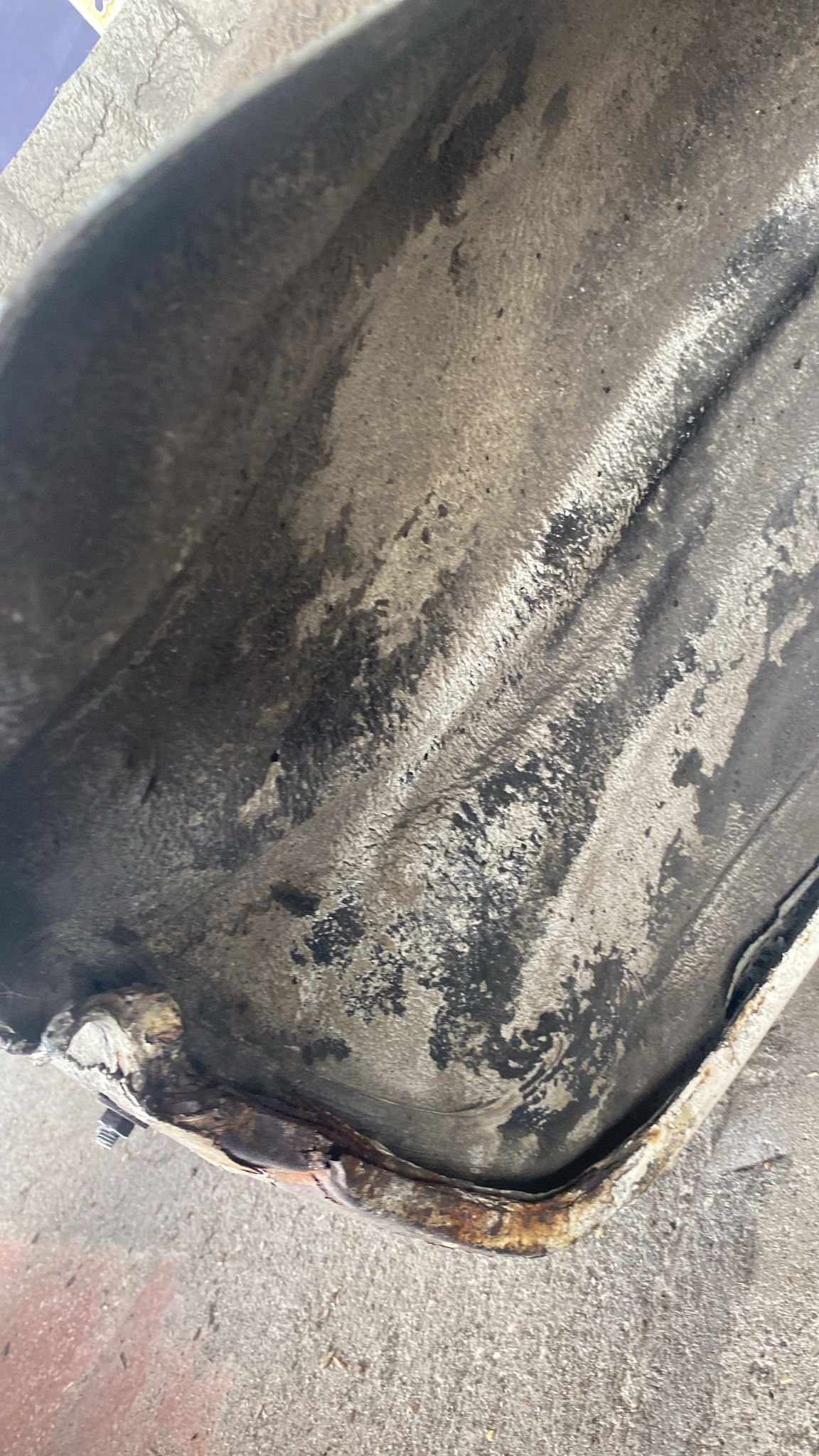 Porsche 944 left side cut, rear fender 94450390303,