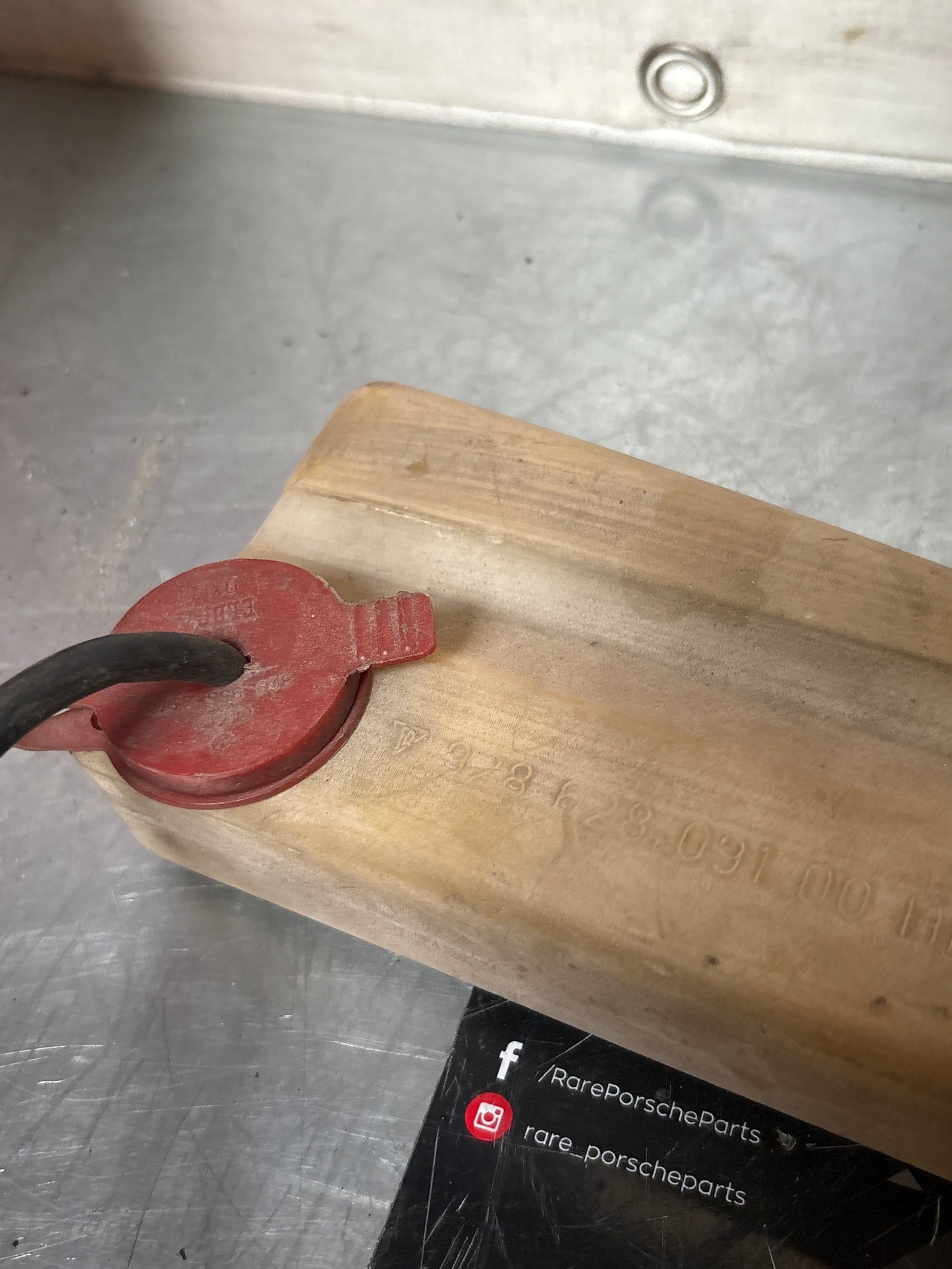 Porsche 928 S Windshield Washer Reservoir Bottle 92862809100