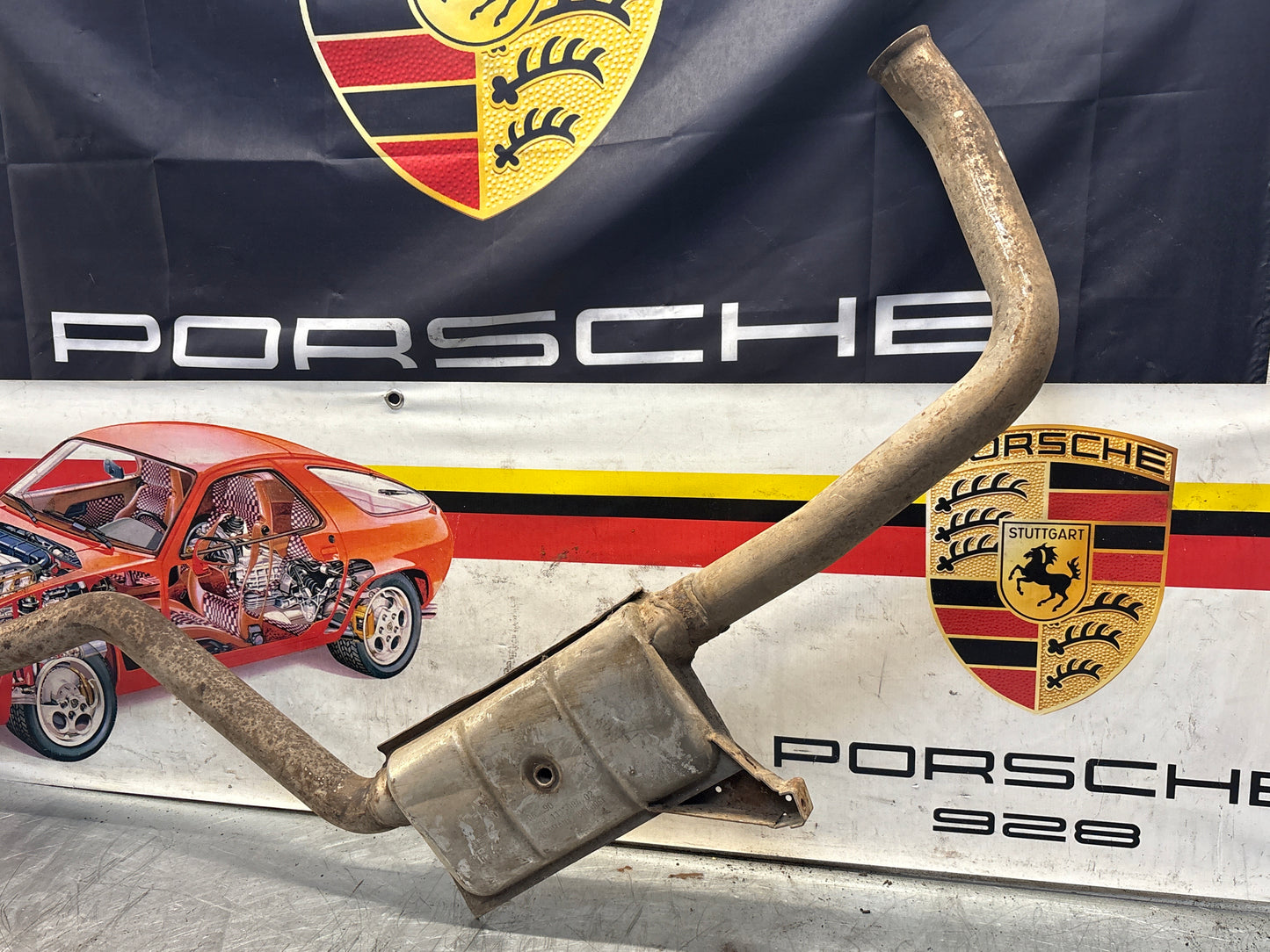 Porsche 928 S4 right middle silencer, used 92811109403